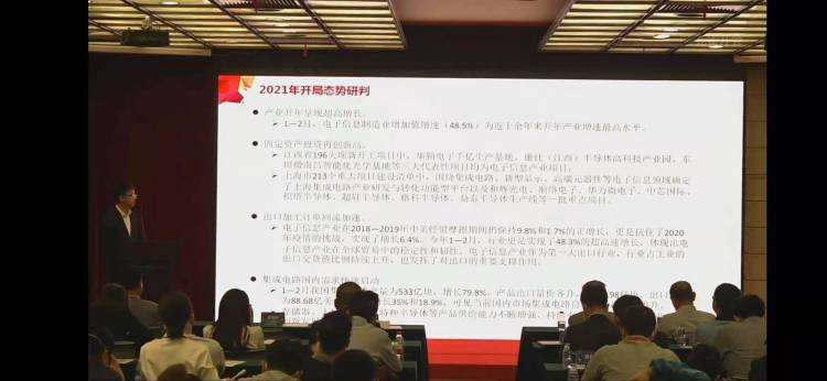 15812029cff93c7c2ec5f8eb6577c4e0